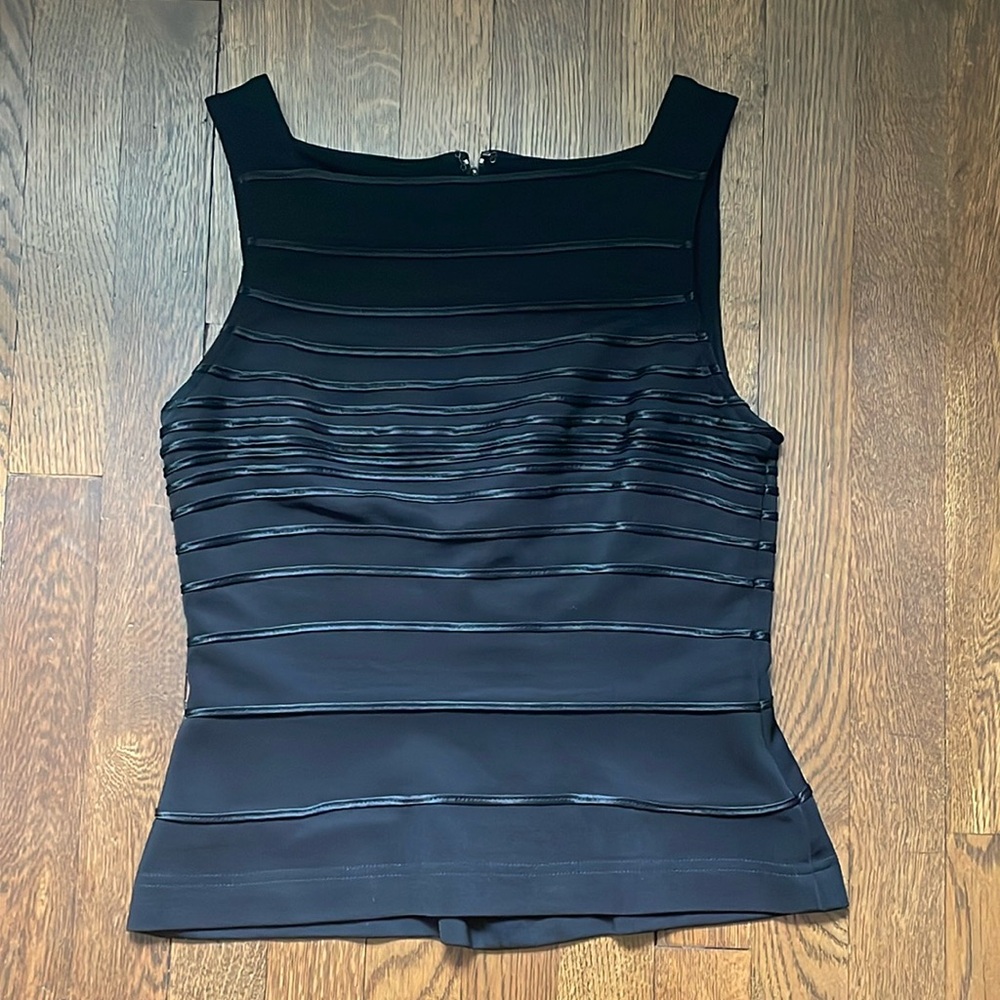 Tadashi top size medium